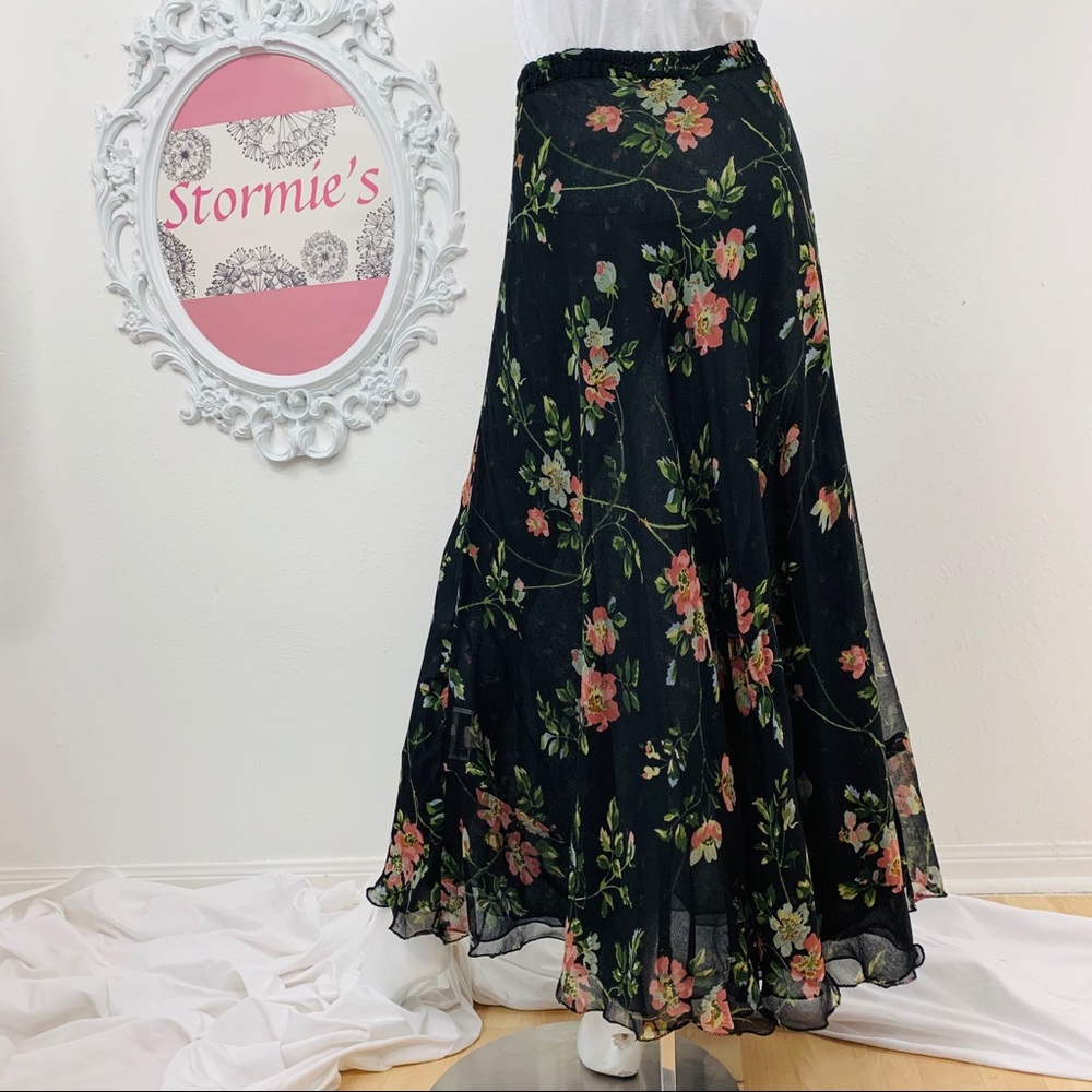 🎉HP🎉 Carry Allen / Black Floral Maxi Skirt - Picture 3 of 8